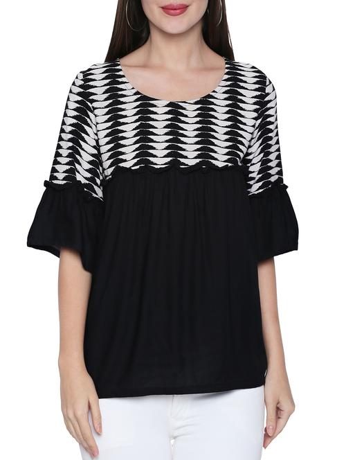 scoop neck gathered top - 15287063 - Very Small Image - 1