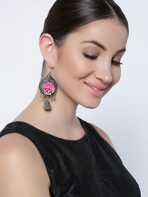 drop earrings - 15302437 - Very Small Image - 1