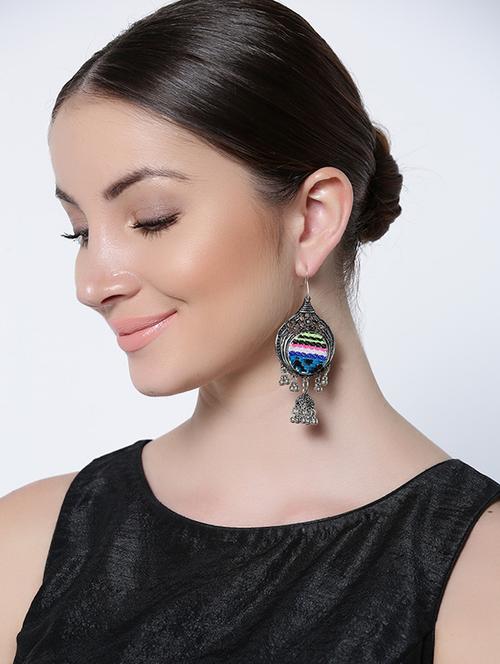 drop earrings - 15302438 - Very Small Image - 1