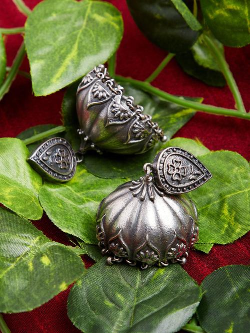 silver metal jewellery - 15304867 - Very Small Image - 1