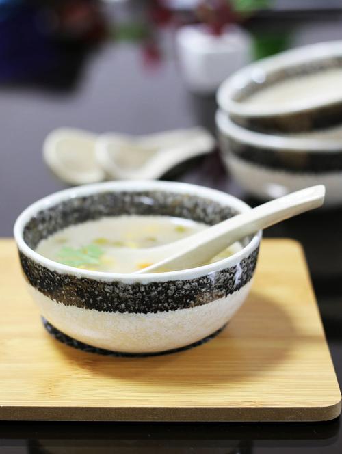 kittens glossy pearl white ceramic soup bowl with spoon - set of 4 - 15310972 - Very Small Image - 1