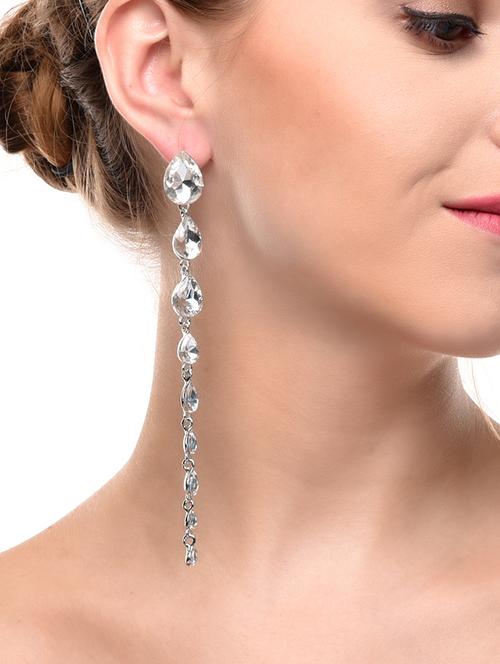 silver metal earring - 15312812 - Very Small Image - 1
