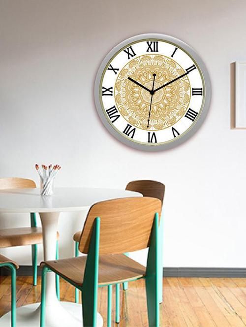 classic design roman dial analog wall clock - 15312866 - Very Small Image - 1