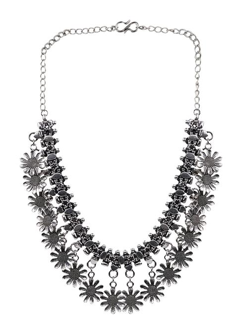 short necklace - 15323276 - Very Small Image - 1