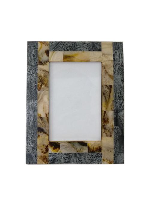 decorative table top photo frame(photo size: 4" x 6") - 15324856 - Very Small Image - 1