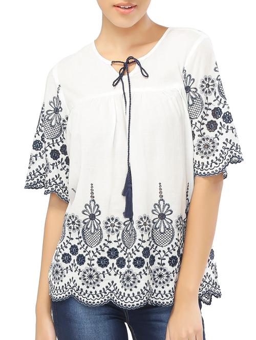 embroidered scallop edge top - 15324971 - Very Small Image - 1