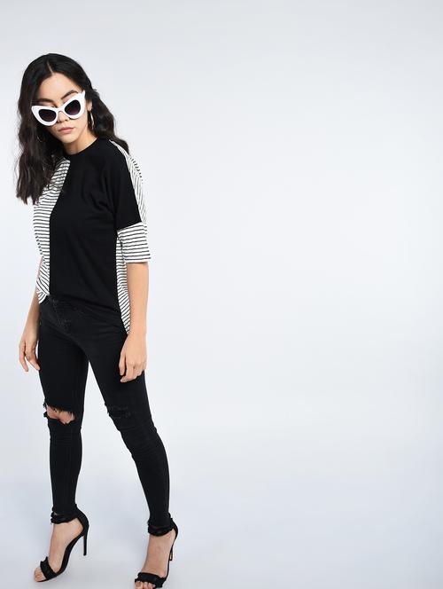 striped panel monochrome top - 15335943 - Very Small Image - 1