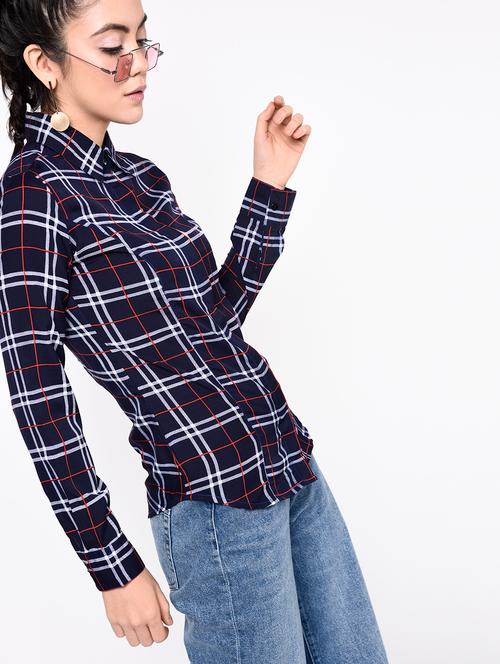 long sleeved checkered shirt - 15366968 - Very Small Image - 1