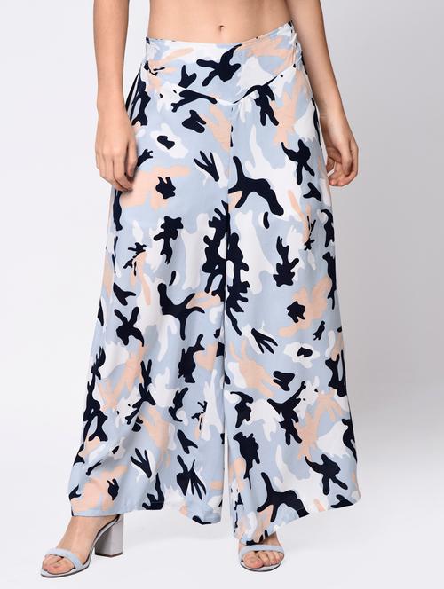 camouflage flared palazzo - 15384523 - Very Small Image - 1