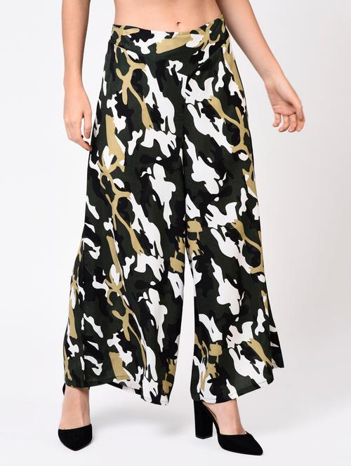 camouflage flared palazzo - 15384524 - Very Small Image - 1
