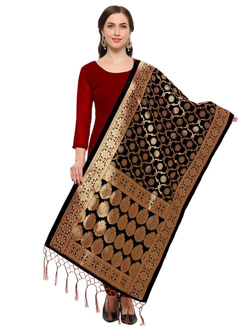 black silk dupatta - 15394292 - Very Small Image - 1