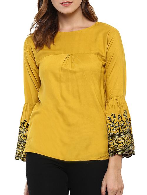 embroidered scallop sleeve top - 15427964 - Very Small Image - 1