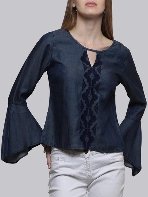 keyhole neck embroidery detailed top - 15455966 - Very Small Image - 1