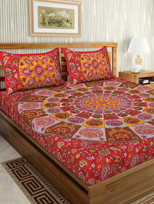 cotton traditional printed double bedsheet with 2 pillow covers - 15460165 - Very Small Image - 1