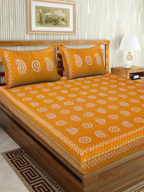 cotton traditional printed double bedsheet with 2 pillow covers - 15460197 - Very Small Image - 1