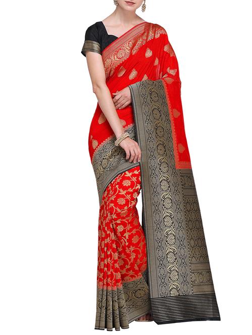 contrast zari pallu banarasi saree with blouse - 15485793 - Very Small Image - 1