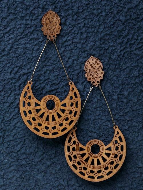 brown wood drop earrings - 15492242 - Very Small Image - 1