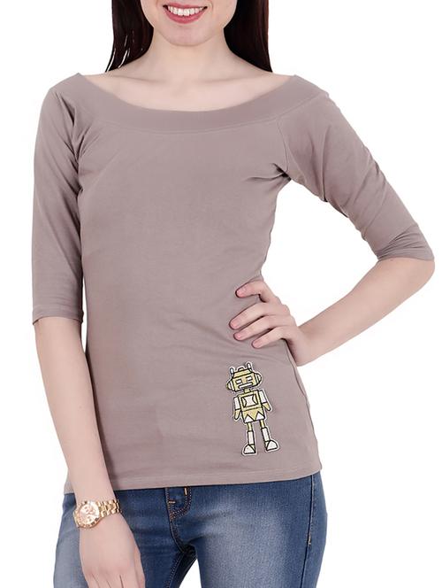 scoop neck raglan sleeved graphic patch top - 15493533 - Very Small Image - 1