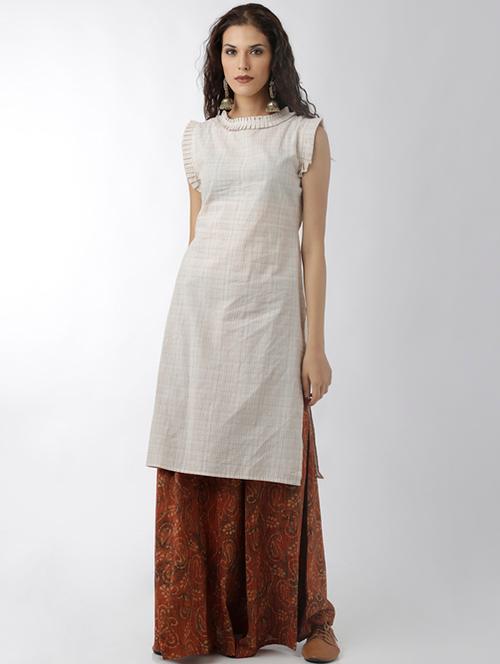 pleated neck detail straight kurta - 15524657 - Very Small Image - 1
