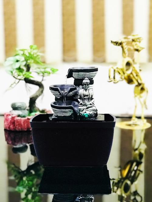 indoor water fountain - 15527885 - Very Small Image - 1