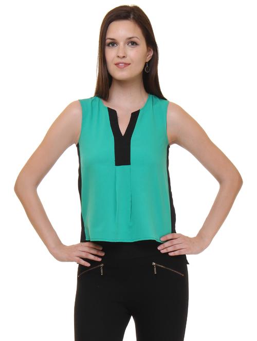 contrast detail asymmetric top - 15538230 - Very Small Image - 1