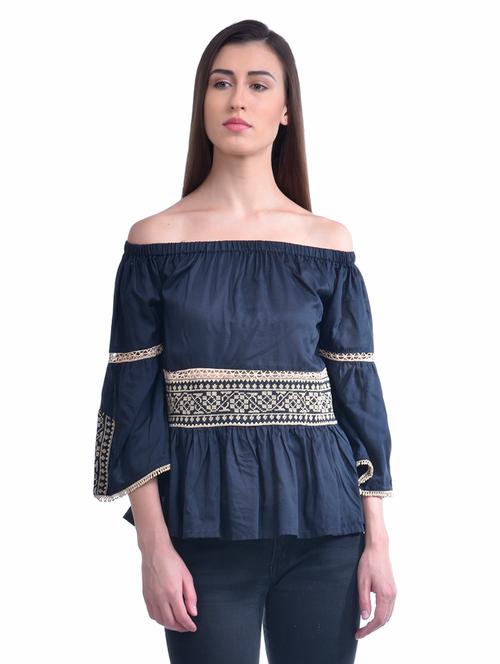 off shoulder lace detail top - 15569330 - Very Small Image - 1