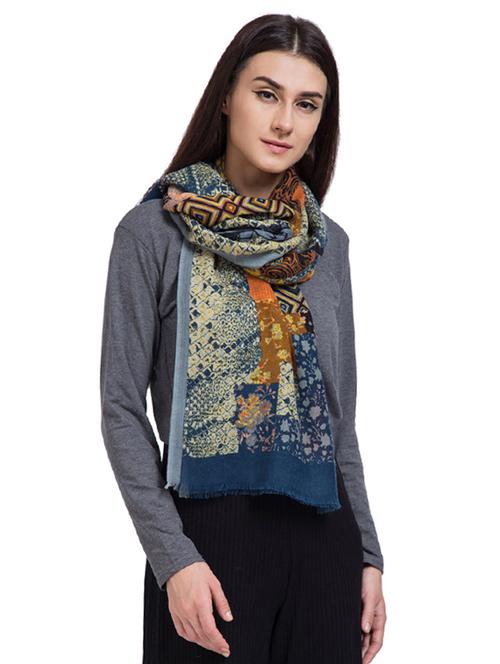 abstract woolen stole - 15575296 - Very Small Image - 1