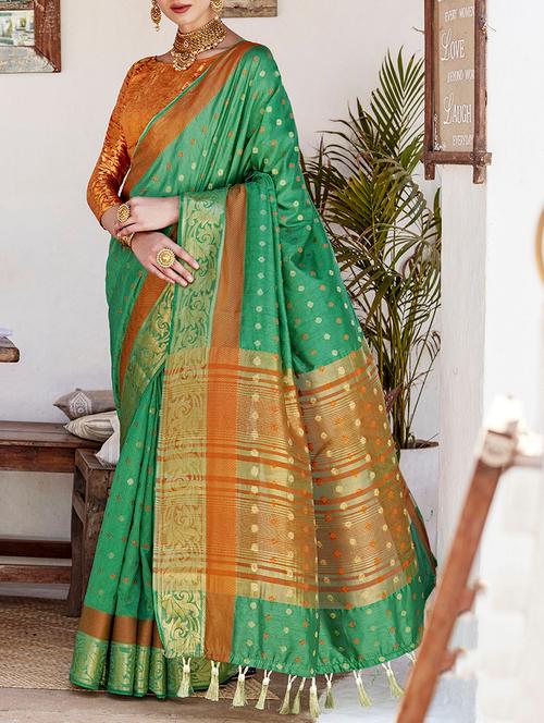striped zari pallu banarasi saree with blouse - 15579941 - Very Small Image - 1