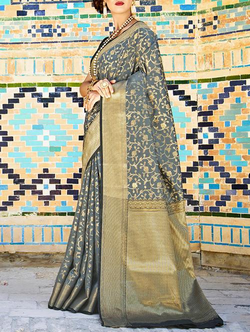 floral zari motif banarasi saree with blouse - 15579969 - Very Small Image - 1