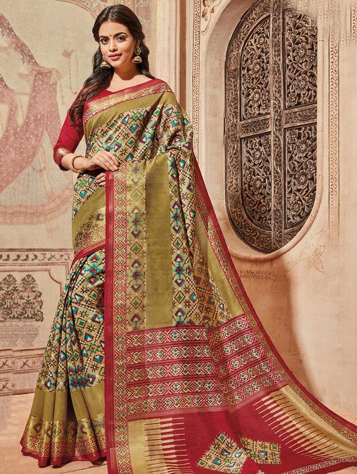 contrast bordered printed saree - 15607260 - Very Small Image - 1
