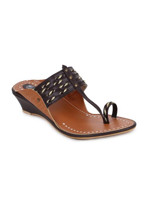 brown one toe wedges - 15623425 - Very Small Image - 1