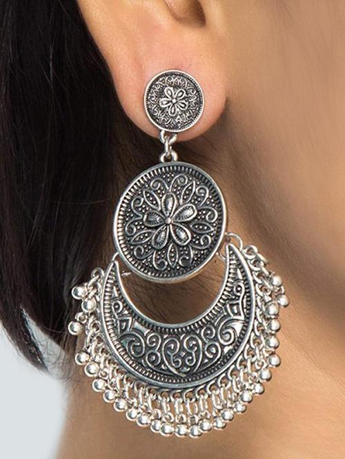 silver tone oxidized earrings - 15626077 - Very Small Image - 1
