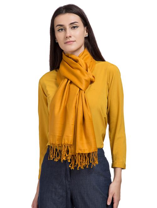 yellow woolen stole - 15630247 - Very Small Image - 1