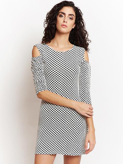 monochrome knitted jacquard cold shoulder dress - 15640799 - Very Small Image - 1