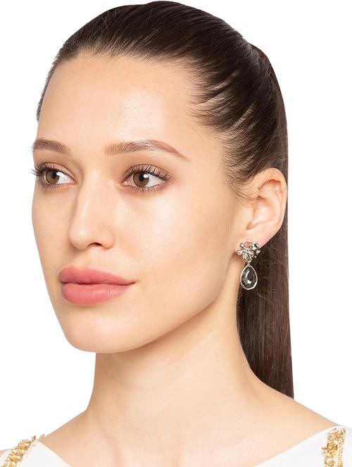 gold tone earrings - 15641168 - Very Small Image - 1