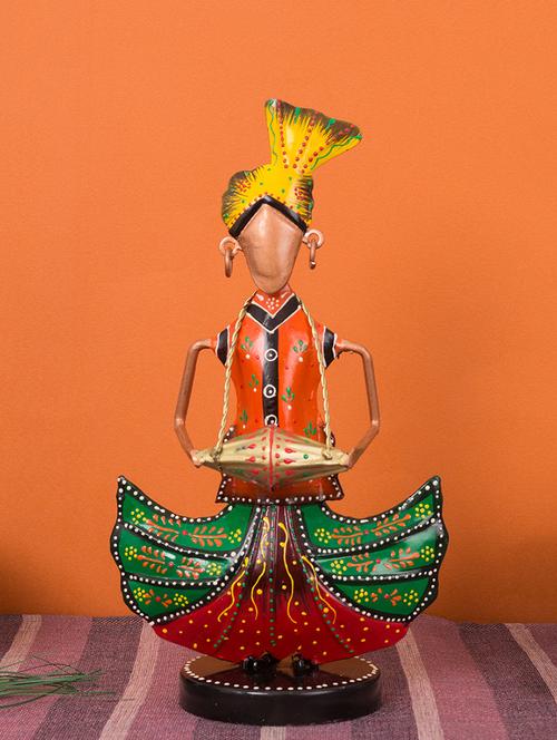 decorative statue - 15645095 - Very Small Image - 1