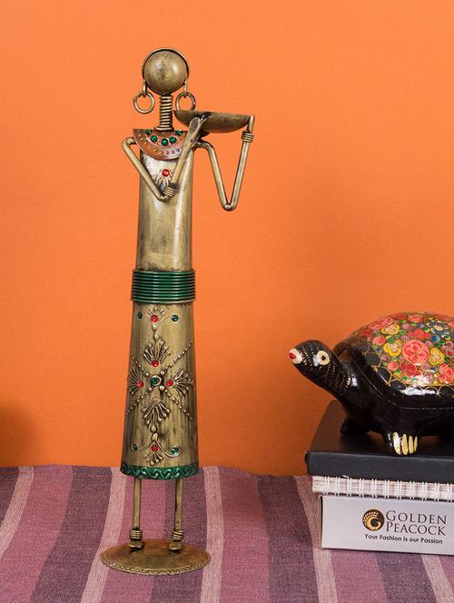 decorative statue - 15645113 - Very Small Image - 1