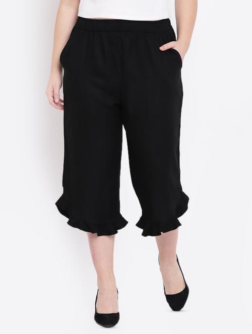 frill detailed plus size short - 15650580 - Very Small Image - 1