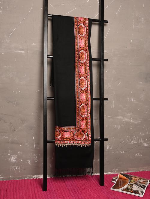 pashmina shawl with border embroidery - 15655400 - Very Small Image - 1