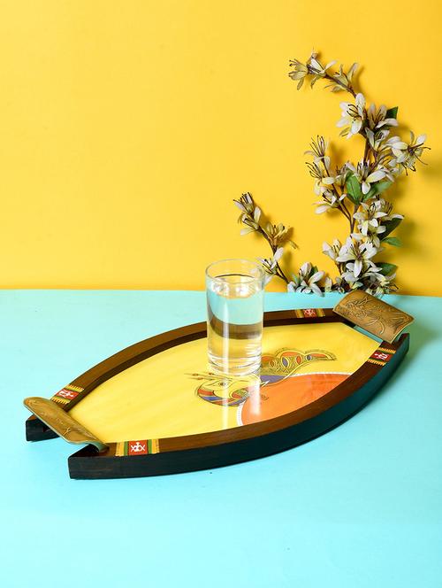 unravel india wooden base with brass handle madhubani art tray - 15677702 - Very Small Image - 1