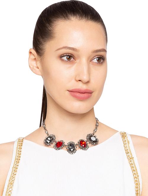 short necklace - 15717662 - Very Small Image - 1