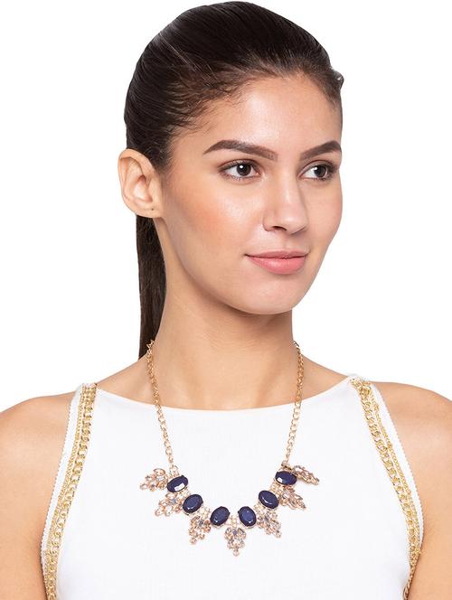 short necklace - 15717663 - Very Small Image - 1