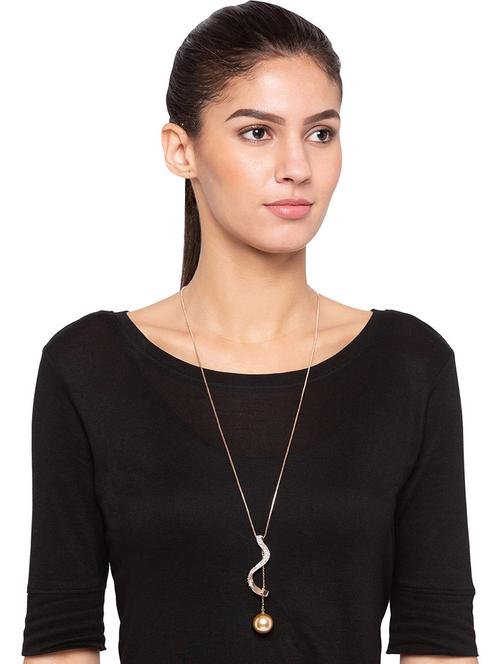 long necklace - 15717697 - Very Small Image - 1