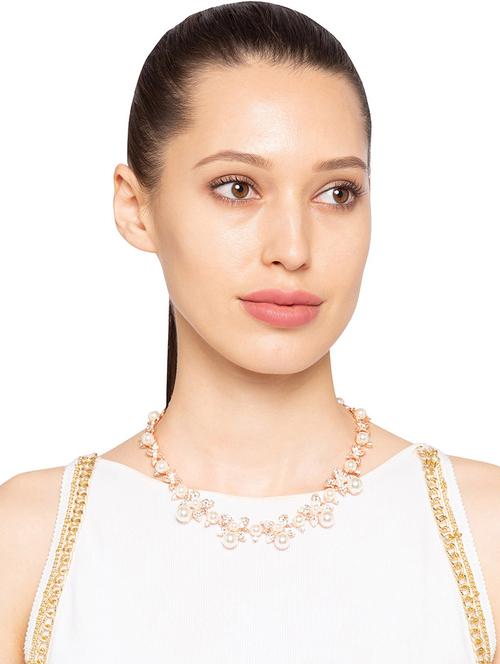 short necklace - 15717721 - Very Small Image - 1