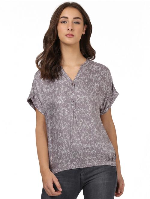 women's straight v neck top - 15721115 - Very Small Image - 1