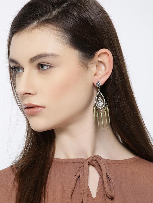 gold metal chandellier earrings - 15743349 - Very Small Image - 1
