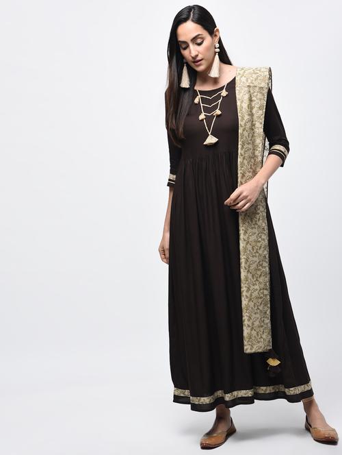 gota patti tassels detail kurta with dupatta set - 15756707 - Very Small Image - 1