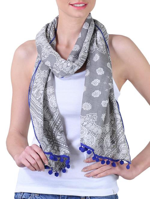 pom-pom detail printed stole - 15764370 - Very Small Image - 1