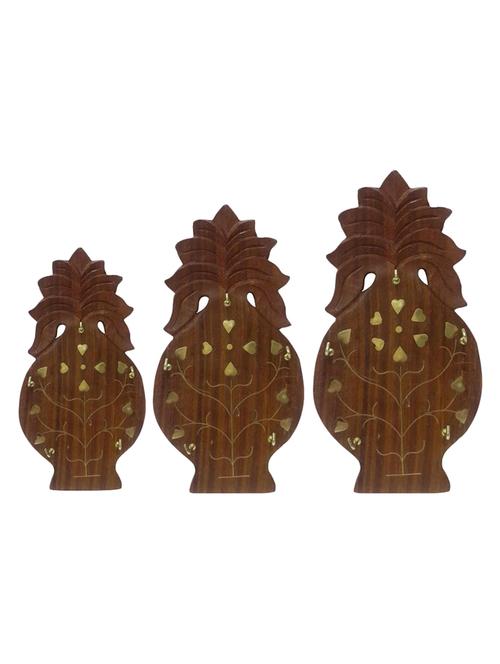 desi karigar wooden wall hanging key hanger pineapple shaped - 15792263 - Very Small Image - 1