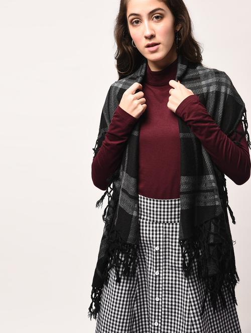 fringed checkered shrug - 15801683 - Very Small Image - 1